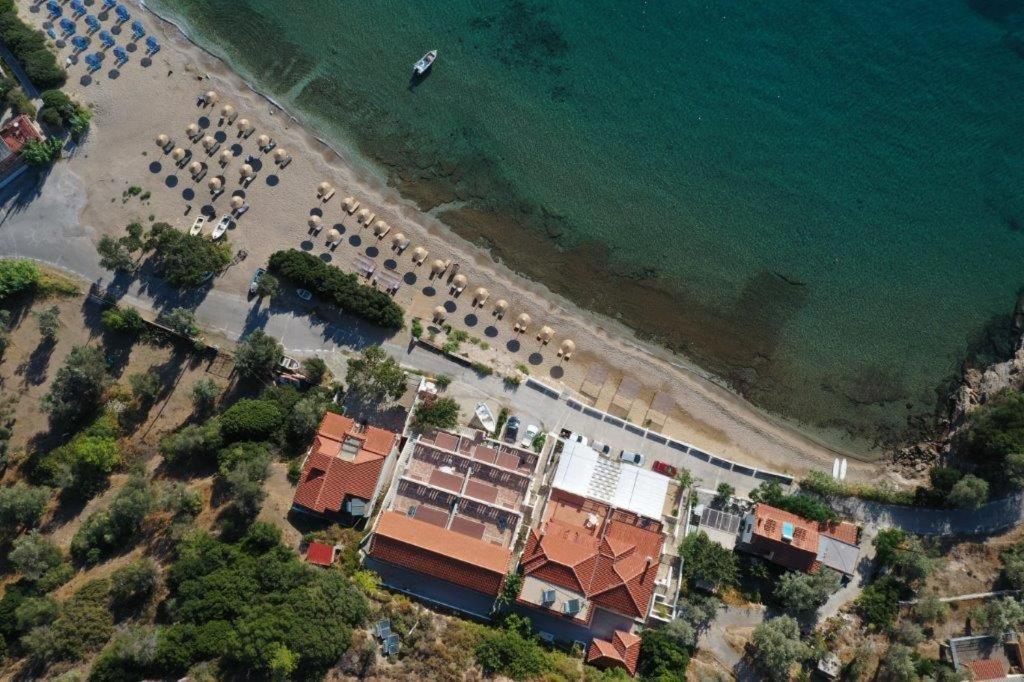 Nereides Seaside Apartments Marathókampos Exteriör bild