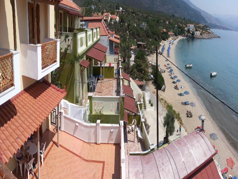 Nereides Seaside Apartments Marathókampos Exteriör bild
